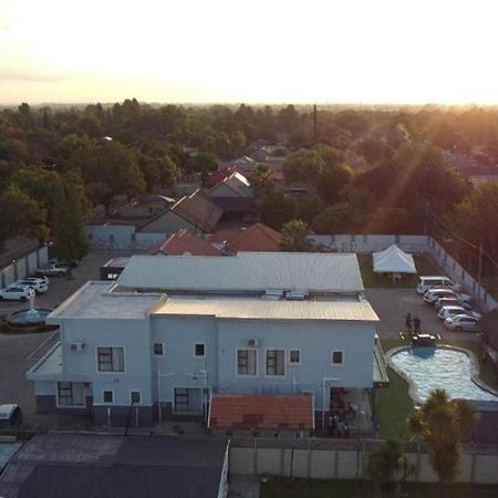 lifestyle lodge hotel Vereeniging Exterior foto